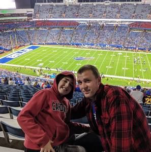 Meet your Posher, Chris